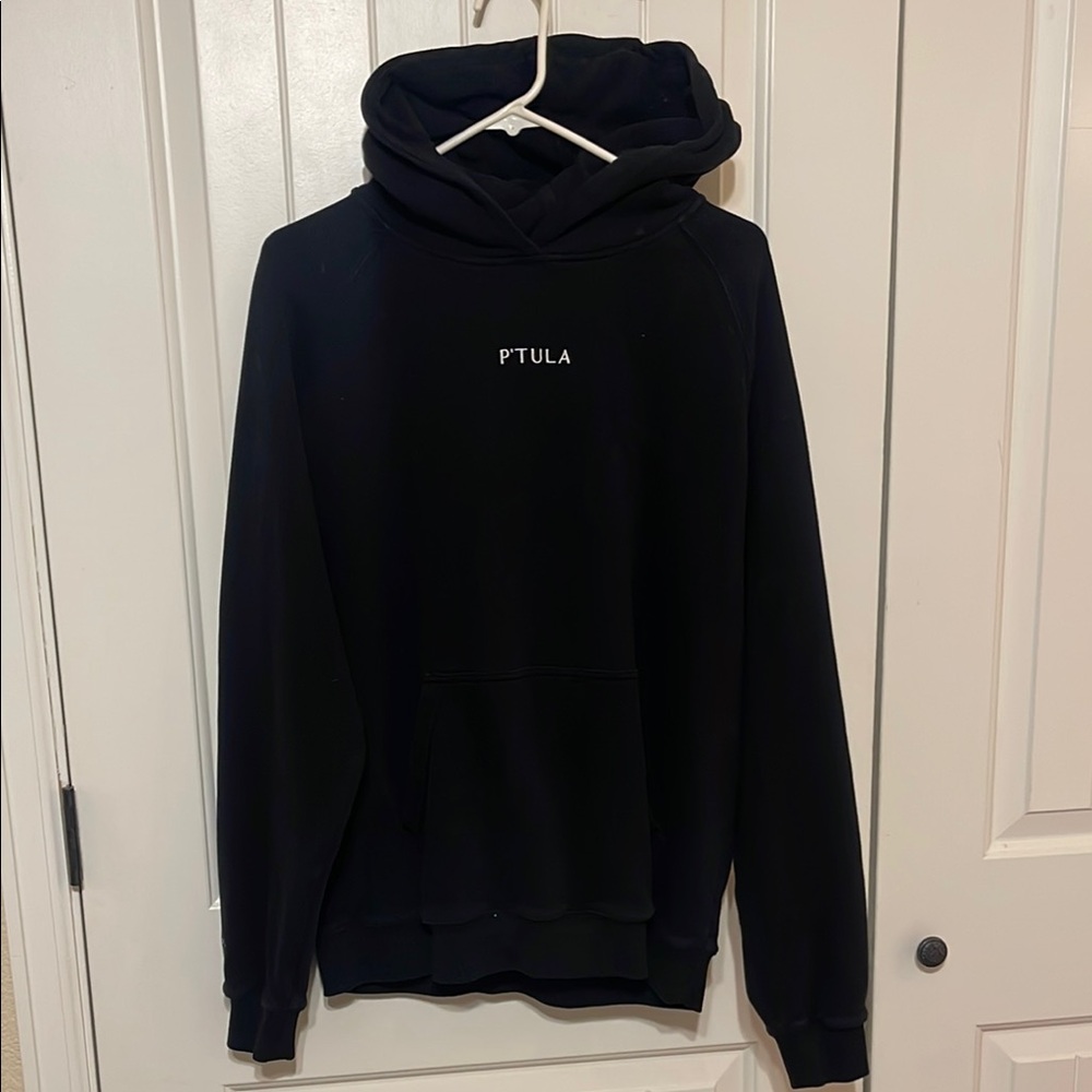 P'tula Black Hoodie